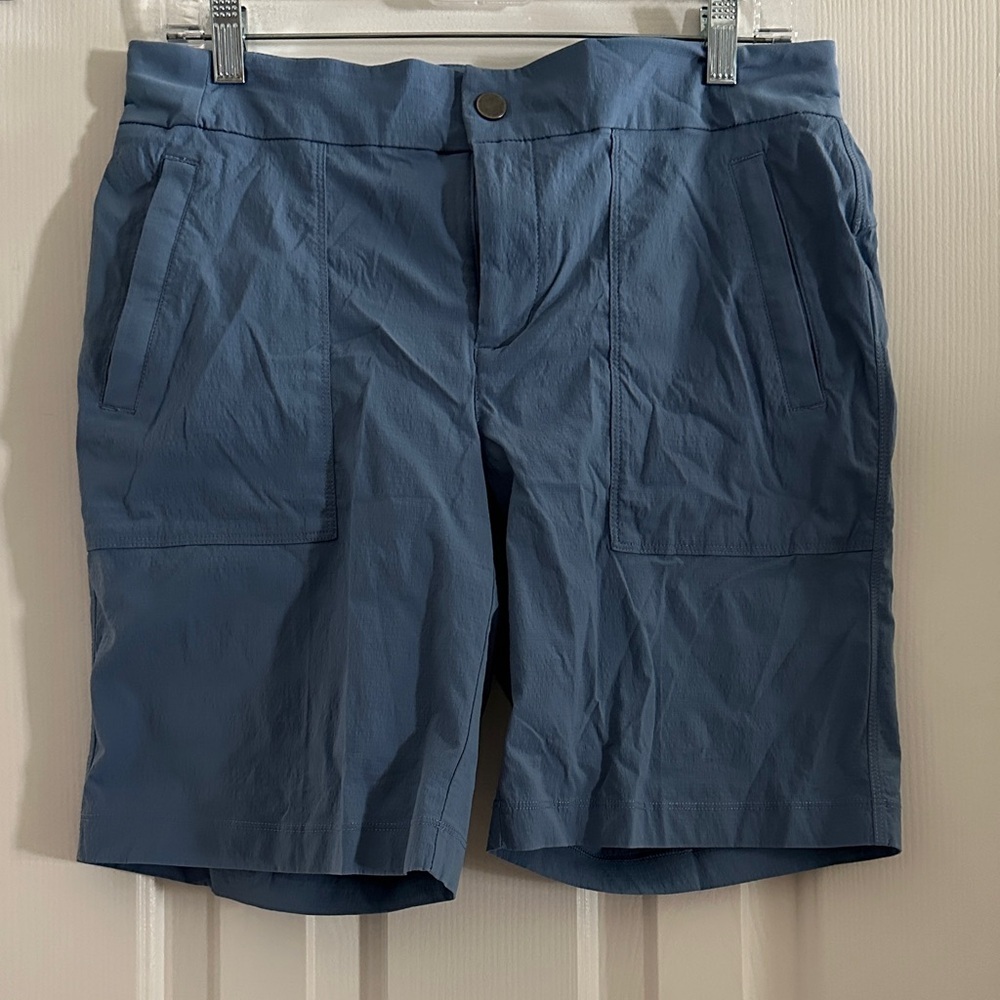 Athleta Trekkie Bermuda 2.0 Light Blue Women’s 8 Shorts Outdoors Hiking Casual - Picture 3 of 10